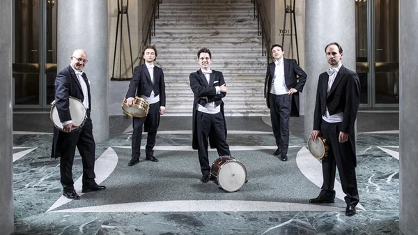 Η Λυρική στον ρυθμό των κρουστών