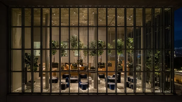 Τα χρυσοσκουφάτα εστιατόρια των Αθηνών