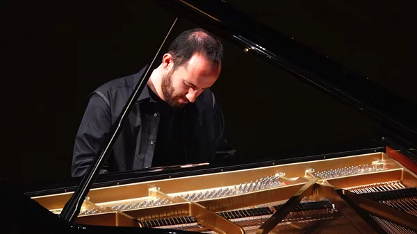 Παρέλαση αστέρων (Λέβιτ, Μπρους Λιου, ΝτιΝτονάτο) στο φετινό "Φεστιβάλ της Άνοιξης" του Μεγάρου Μουσικής