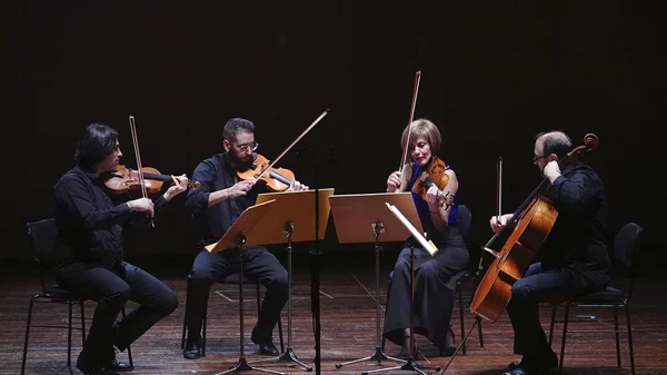 Ουσιαστική γνωριμία με την καθηλωτική μουσική δωματίου του Σοστακόβιτς σε δύο βραδιές στο Μέγαρο Μουσικής