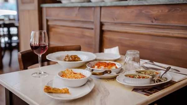 Στο "Thomas 1971 Tavern" για την κουζίνα μίας άλλης εποχής