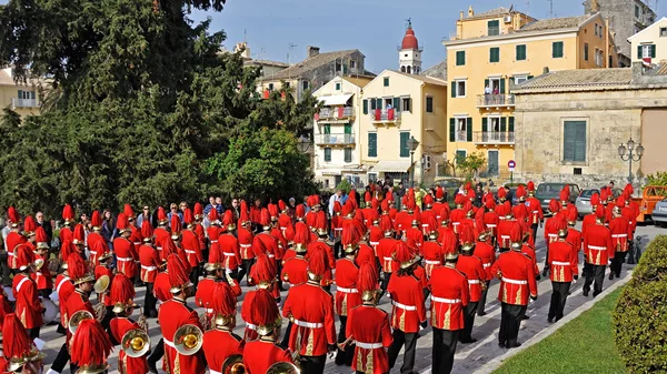 Πάσχα στην Ελλάδα: Βάλαμε σε σειρά κατάταξης τους καλύτερους προορισμούς
