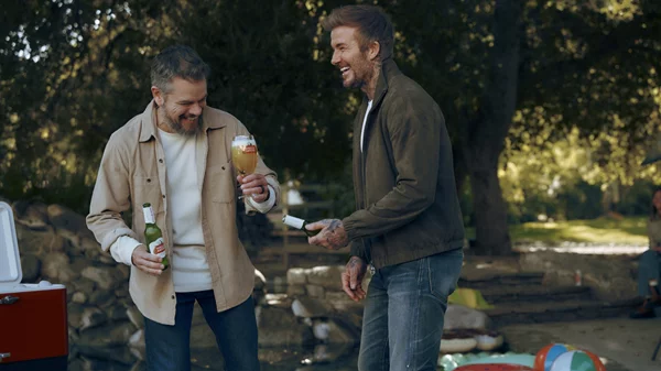 Matt Damon και David Beckham ήταν από τους νικητές του Super Bowl