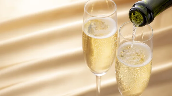 "Αφρός και Νέκταρ": Ραντεβού για οινικές φυσαλίδες στο Ωδείο Αθηνών