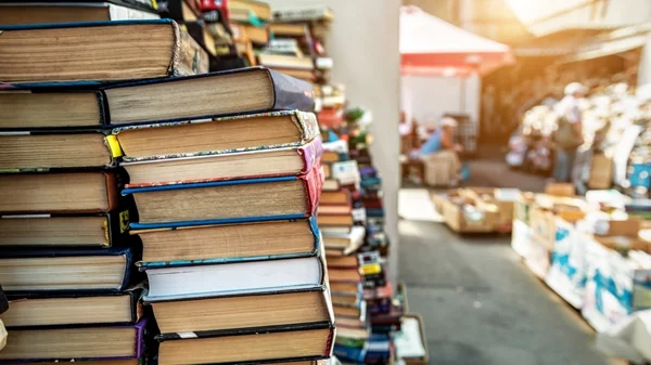 Τέσσερα νέα βιβλία ξένης λογοτεχνίας από τις εκδόσεις Βακχικόν