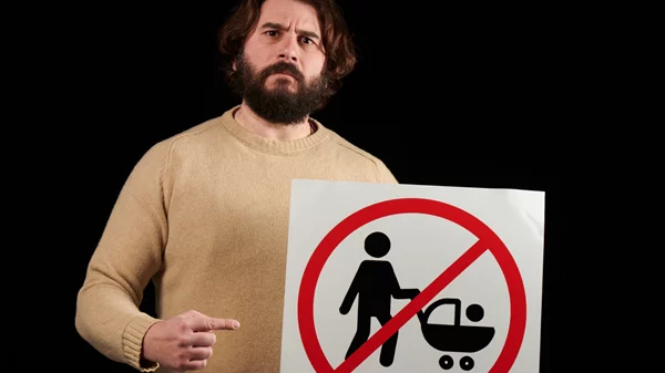 Ο Πάρις Ρούπος (ξανα)λέει "Όχι μανάδες"