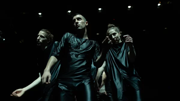 "Larsen C": Ο χορός των παγετώνων επιστρέφει στη Στέγη Ιδρύματος Ωνάση