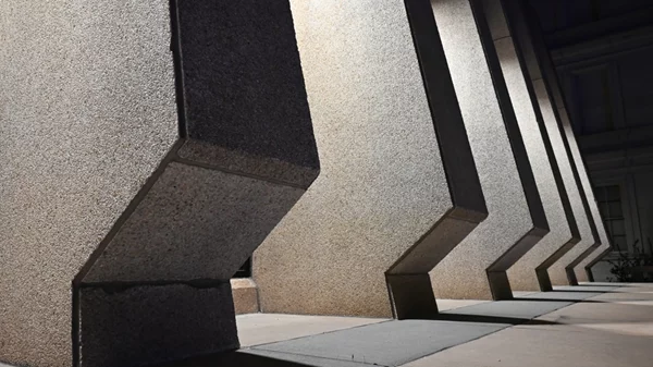 Μπρουταλισμός: Η αισθητική του ακατέργαστου και της σταθερότητας στην αρχιτεκτονική