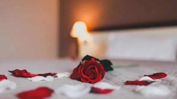 Ρομαντικοί ξενώνες και ξενοδοχεία στην Ελλάδα για τον Άγιο Βαλεντίνο