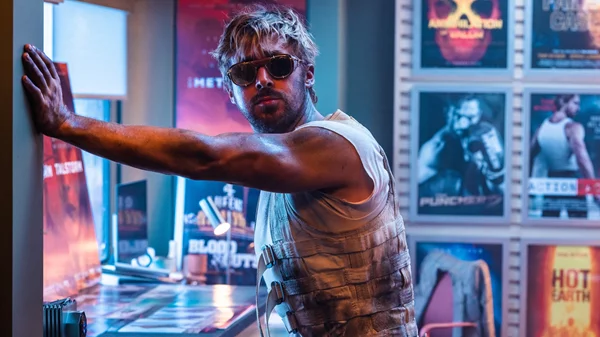 Ο Ράιαν Γκόσλινγκ μάς συστήνεται ως ο "Κασκαντέρ"