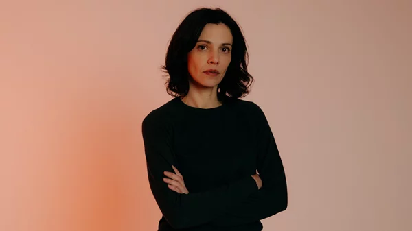 Μαριλίτα Λαμπροπούλου: "Η γυναίκα να μην κρύβει τη φύση της, μεταμφιεζόμενη σε κάτι άλλο"