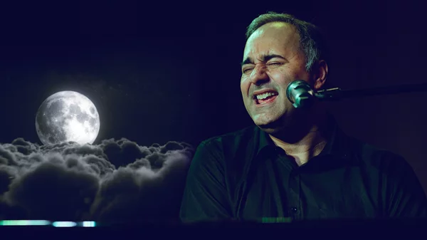 Παραμονές Αγίου Βαλεντίνου με 80s διάθεση στο Μέγαρο