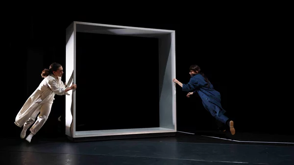 Γνωρίστε την χορογράφο Πηνελόπη Μωρούτ