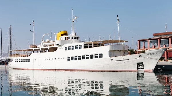 Ανακαλύψτε τη συναρπαστική ιστορία του Πλωτού Μουσείου Νεράιδα