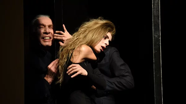 Επτά παραστάσεις επαναλαμβάνονται και αξίζει να τις δεις