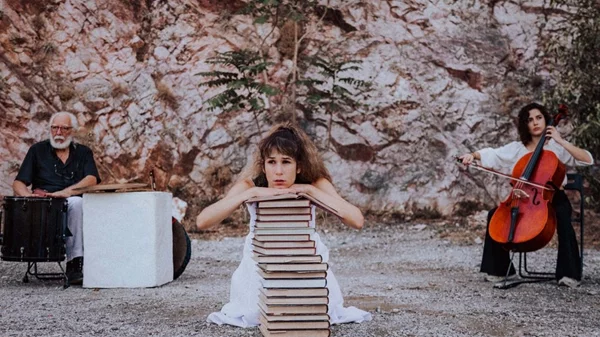 Τη "Μνήμη | Λήθη" του Δημήτρη Δημητριάδη σκηνοθετεί η ανερχόμενη Αλίκη Στενού