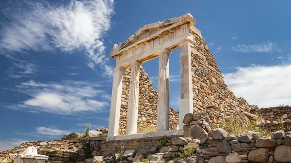 "Θαλασσογραφία σε Κήπο": Μία πρωτότυπη καλλιτεχνική σύμπραξη στη Δήλο στρέφει το βλέμμα στην οικολογική κρίση