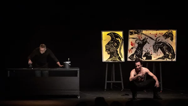 Έκθεση με τα έργα από την παράσταση "Αίας"