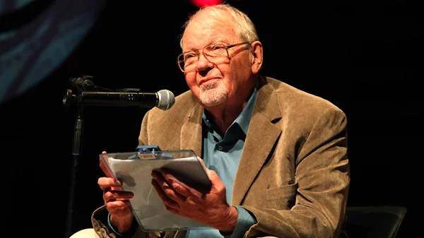 Φρέντρικ Τζέιμσον: Θυμόμαστε μέσα από 3 βιβλία τον μεγάλο διανοητή που έφυγε από τη ζωή