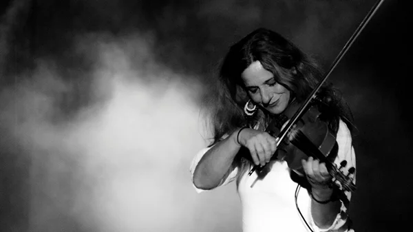 Η Ευανθία Ρεμπούτσικα δίνει "Ραντεβού στο Παλλάς"