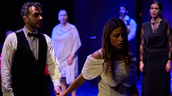 Έξτρα παραστάσεις για το "Αττίκ, μια ζωή χειροκροτήματα"