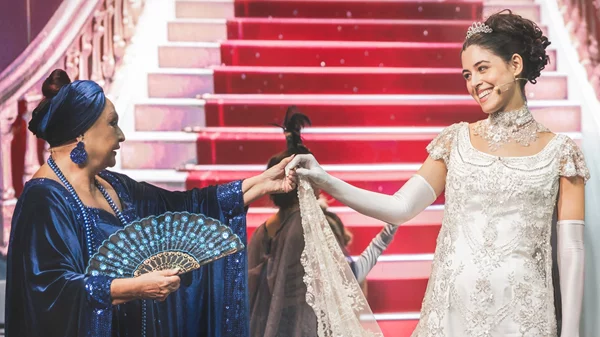 Είδαμε το μιούζικαλ "Ωραία μου κυρία" στο Παλλάς με τους Demy, Ιεροκλή Μιχαηλίδη, Μίρκα Παπακωνσταντίνου, Ίαν Στρατή