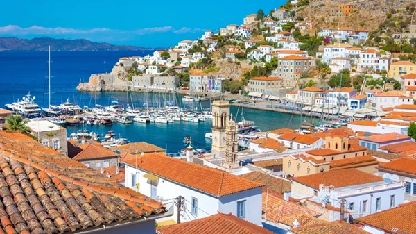 5 νησιά του Αργοσαρωνικού για απόδραση την 25η Μαρτίου