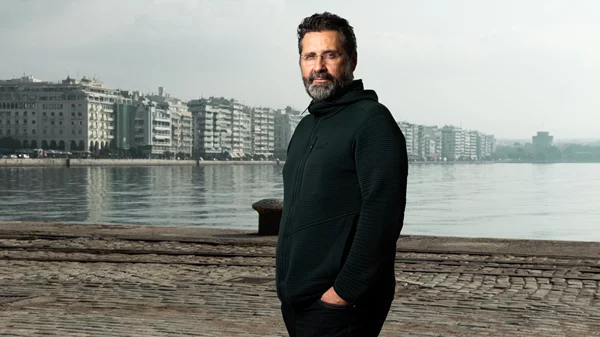 Ο σκηνοθέτης Θάνος Αναστόπουλος αποκαλύπτει τα "Φαντάσματα της Επανάστασης"