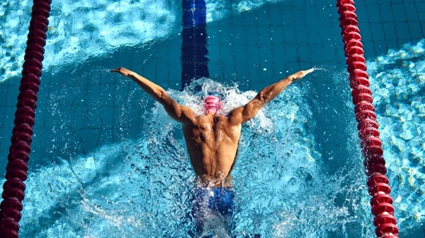 Εκεί βουτά η Αθήνα: Τα κολυμβητήρια της πόλης