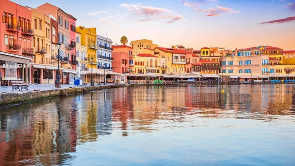 Η Ελλάδα ανάμεσα στις 10 καλύτερες χώρες για συνταξιοδότηση το 2025