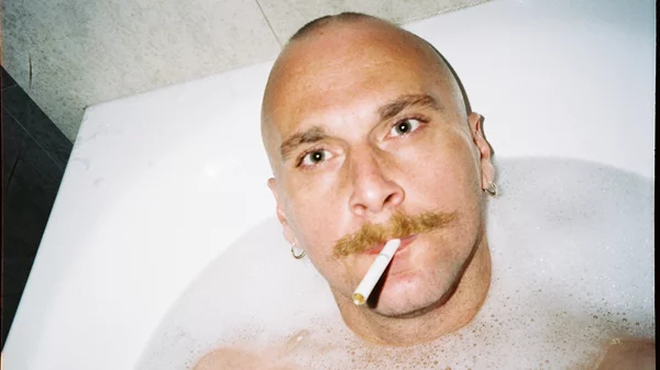 Ο Mazoha ετοιμάζει νέα συναυλία μαζί με Dolly Vara, Cilia Katrali και Chraja x Tila