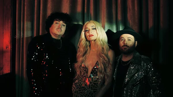 Στο "Floyd" τελικά η συναυλία των Cannons