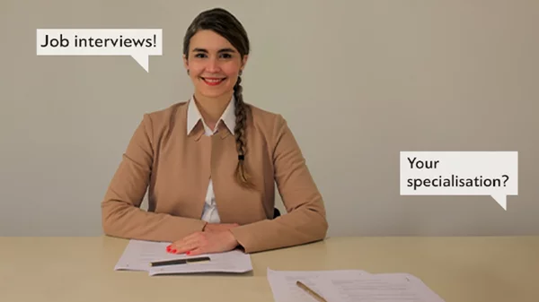 "Please find attached my CV": Μια περφόρμανς μαρτυρά τον αγώνα για εύρεση εργασίας