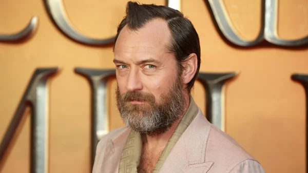 Κι όμως, ο Τζουντ Λο θα παίξει τον Βλαντιμίρ Πούτιν