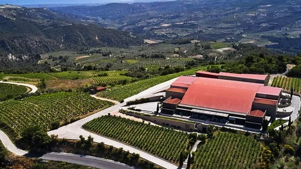 Τρεις στάσεις στη Νεμέα