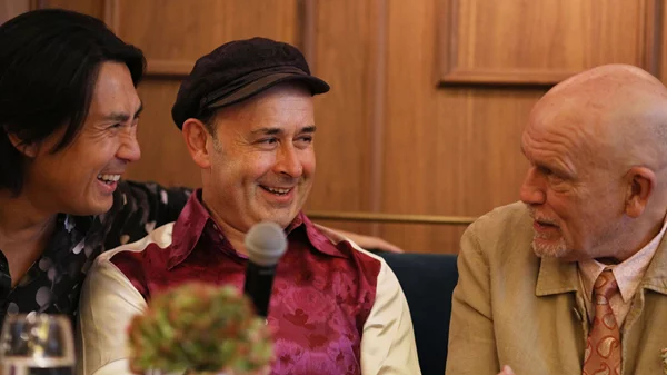 Τζον Μάλκοβιτς: "Η κακή κριτική δεν με επηρεάζει. Είναι σαν να μου ζητάτε να διαβάσω σανσκριτικά"