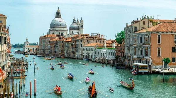 4 φθηνά ταξίδια στην Ευρώπη για τον Νοέμβριο