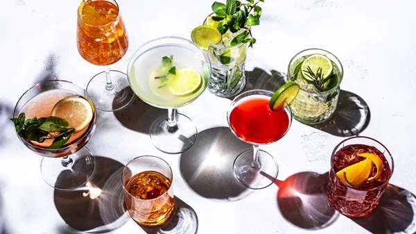 Γιατί να κάνεις Dry January και τι θα βρεις δίχως αλκοόλ στις αθηναϊκές μπάρες