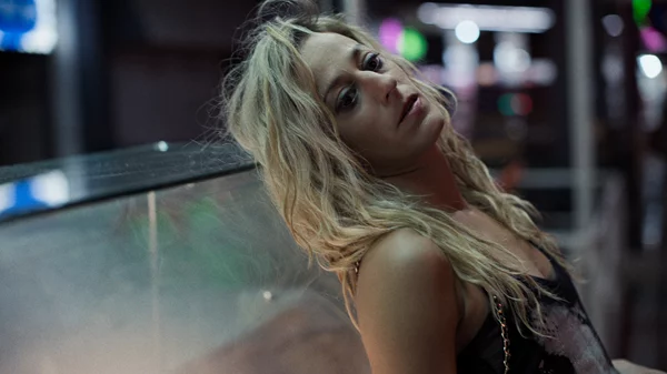 Η Σοφία Εξάρχου, το "Animal" και η Ελλάδα της σεζόν εργασίας