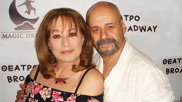 Η Γωγώ Ατζολετάκη στο Μικρό Broadway το χειμώνα