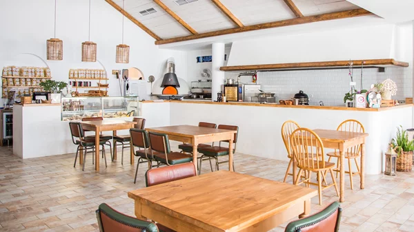 Το "Napul’è" ανοίγει πανιά για Τήνο