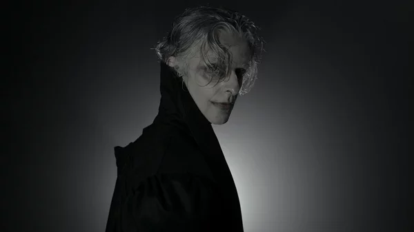 "Dracula"-Ο μύθος που δεν γερνά, στην πιο υποβλητική σκηνική εκδοχή του