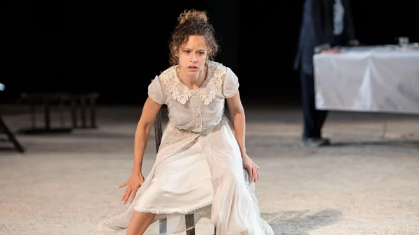 Έλλη Τρίγγου: "Όλοι θα μπορούσαμε να είμαστε η Αντιγόνη αλλά και ο Κρέοντας"