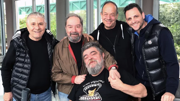 "Τότε, τώρα, πάντα": Πότε ξεκινά η νέα επιθεώρηση από τον Σταμάτη Φασουλή στο Θέατρο Άλσος