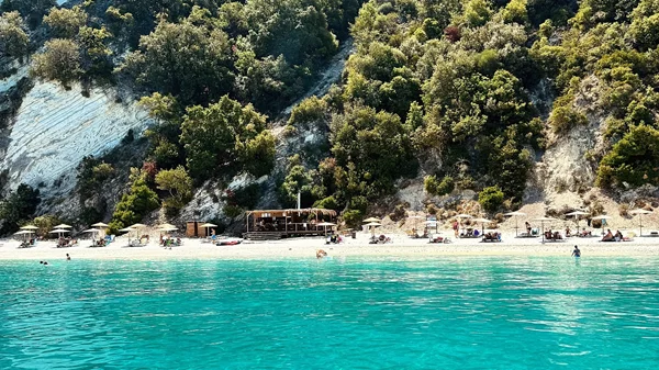 Λένε πως αυτές είναι οι καλύτερες παραλίες του Ιονίου