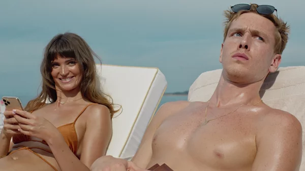 Το "Τρίγωνο της Θλίψης" θριάμβευσε στα 35α Βραβεία Ευρωπαϊκού Κινηματογράφου