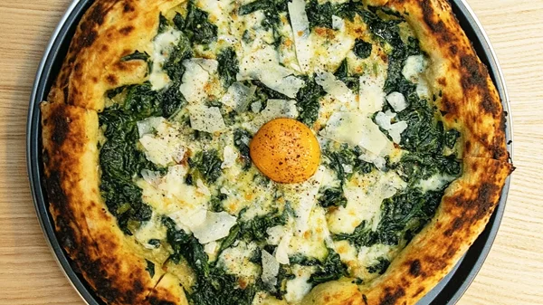 "Valtezziana 2.0": "Black Salami", τώρα και σε πιτσαρία