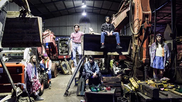 Η "Πλαστελίνη" του Βασίλι Σιγκάρεφ είναι η ιστορία μιας κοινωνίας που θρέφει και θρέφεται με τη βία