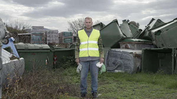 Ένα φωτογραφικό οδοιπορικό μαρτυρά την αποξένωση της εργατικής τάξης