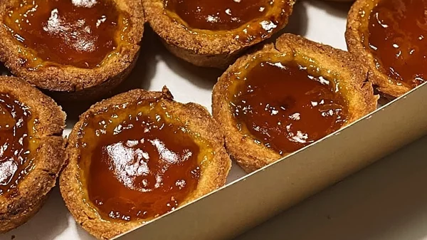 Στην Pasta Flora φτιάχνουν τάρτες σαν της γιαγιάς σου